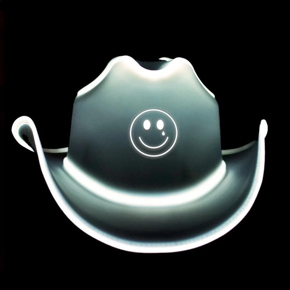 ISO Kacey Musgraves light-up cowboy hat - Picture 1 of 1